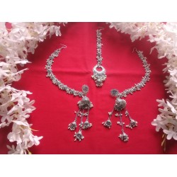 Antique Silver Color bahubali earrings & Tikli